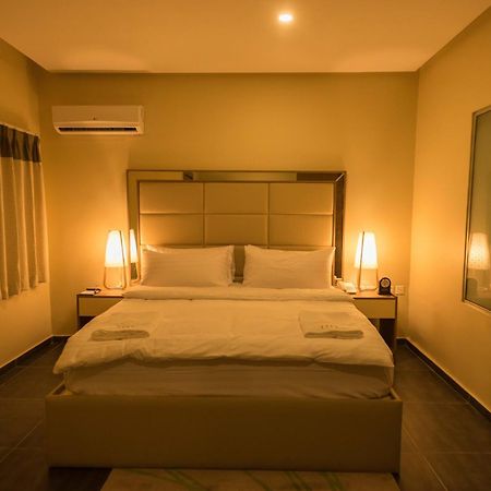 Iris Hotel Wuse 2 Abuja Exterior foto