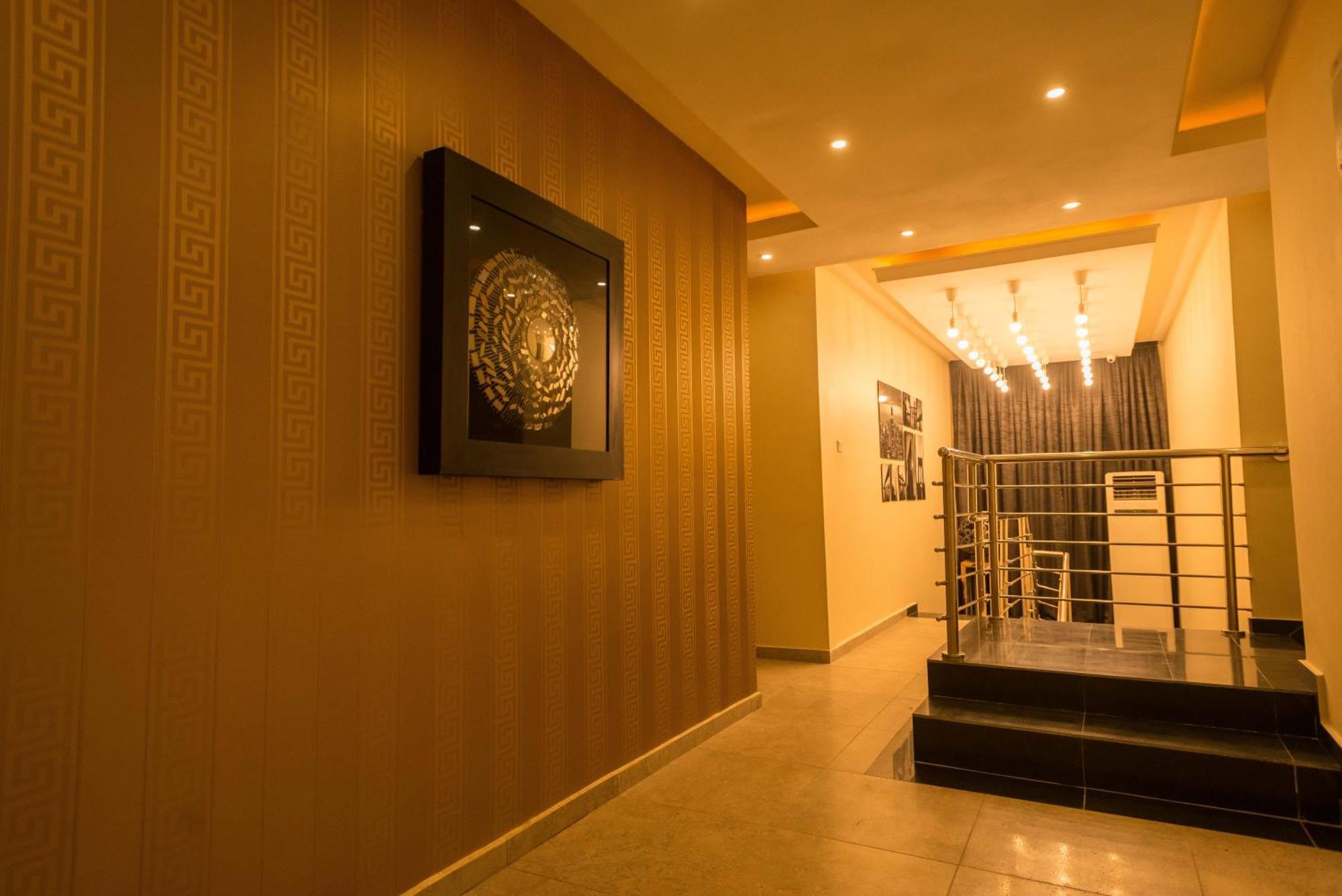 Iris Hotel Wuse 2 Abuja Exterior foto
