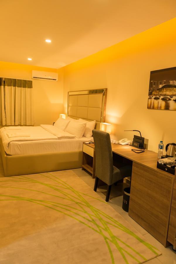 Iris Hotel Wuse 2 Abuja Exterior foto